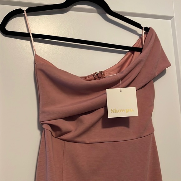 Showpo Dusty Rose Bridesmaid Dress - Picture 4 of 7
